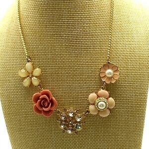 Liz Claiborne Vintage Necklace Floral with Rhinestone Gold tone Necklace